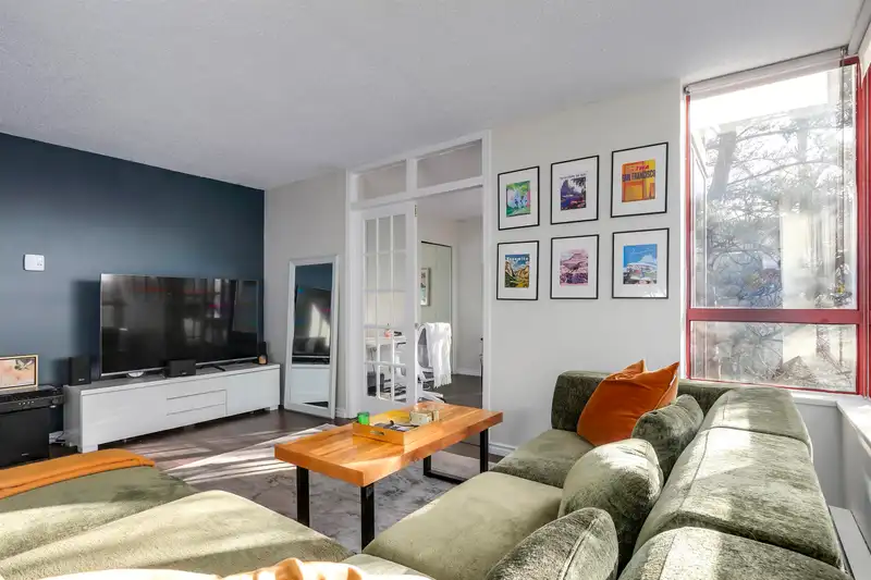 203 220 ELEVENTH STREET - photo 4 of 27