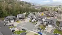 50945 SOPHIE CRESCENT - thumbnail 2