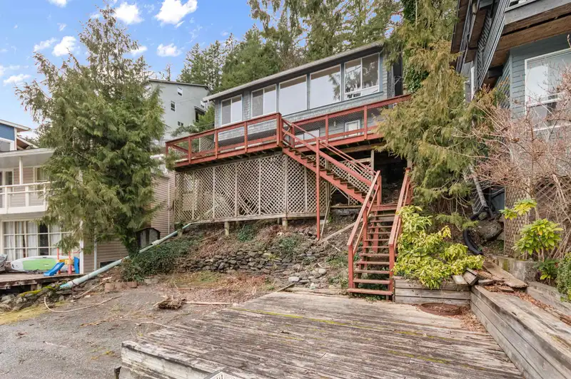 36 LAKESHORE DRIVE - photo 3 of 31