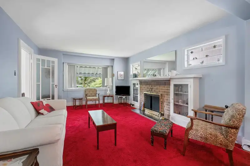 3149 W KING EDWARD AVENUE - photo 4 of 16