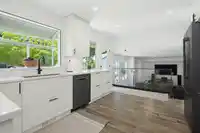32562 MURRAY AVENUE - thumbnail 11