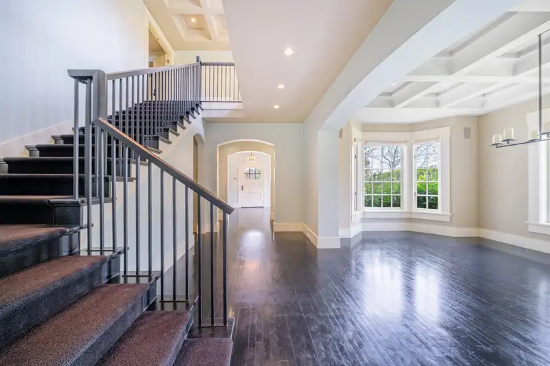 1610 WESBROOK CRESCENT - photo 3 of 40