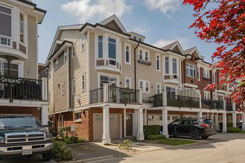 80 20738 84 AVENUE - photo 1 of 40