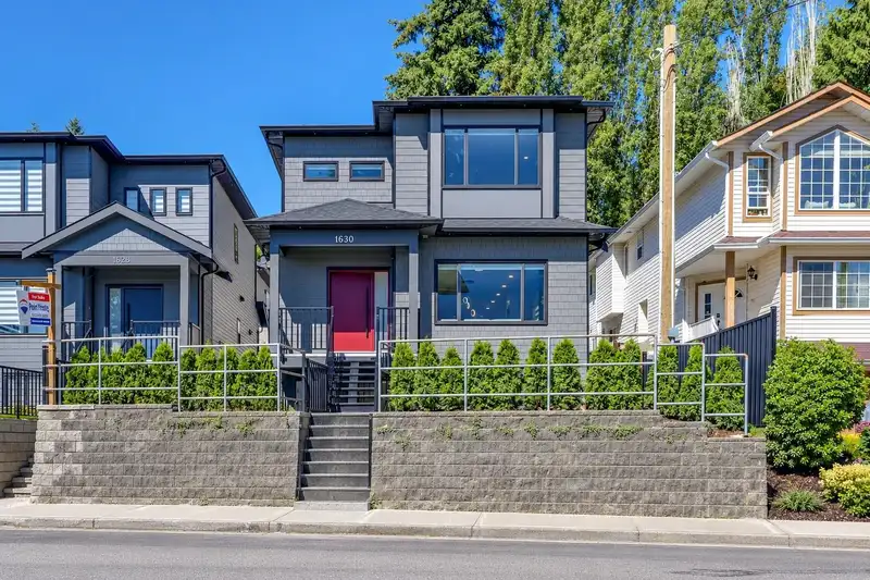 1630 PITT RIVER ROAD - photo 4 of 34