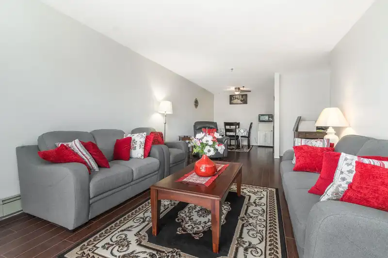 215 33535 KING ROAD - photo 3 of 26