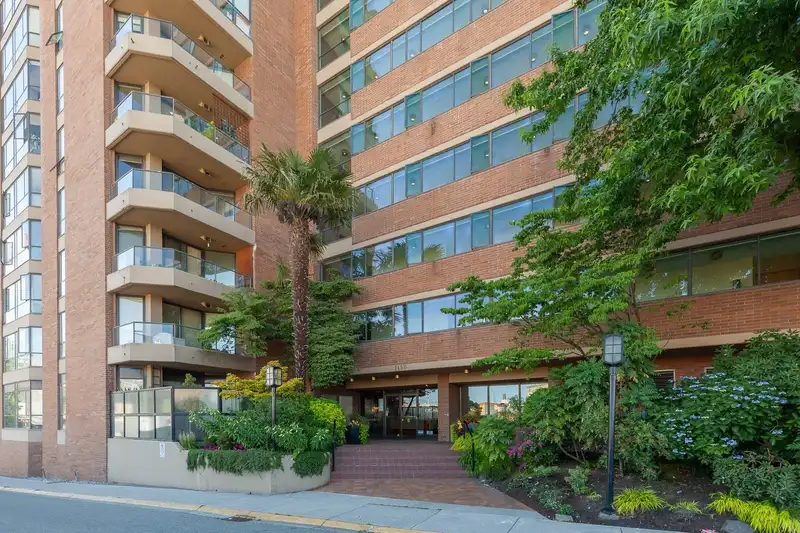 1003 1450 PENNYFARTHING DRIVE - photo 2 of 31