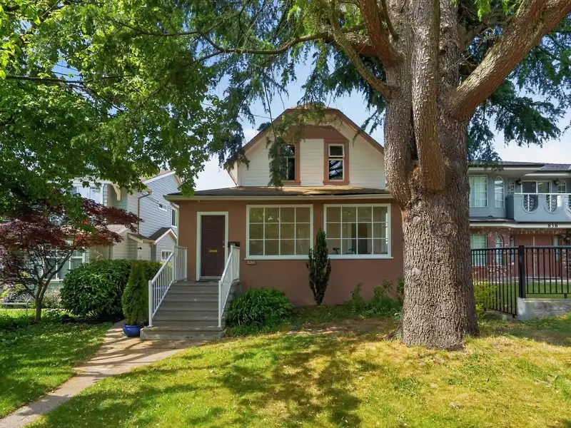 836 THIRTEENTH STREET - photo 1 of 23