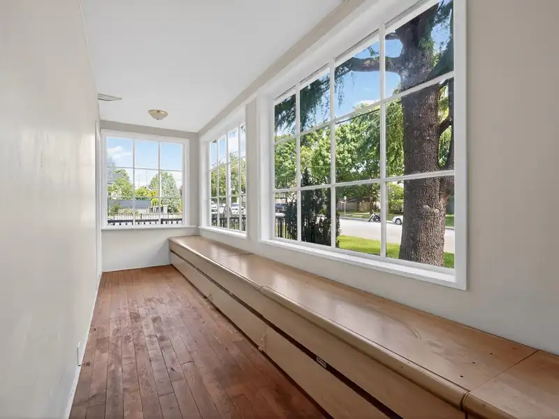 836 THIRTEENTH STREET - photo 2 of 23