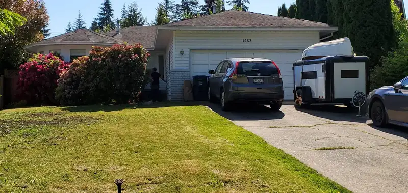 1953 158A STREET - photo 4 of 6