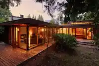 4065 SUNSET BOULEVARD - thumbnail 1