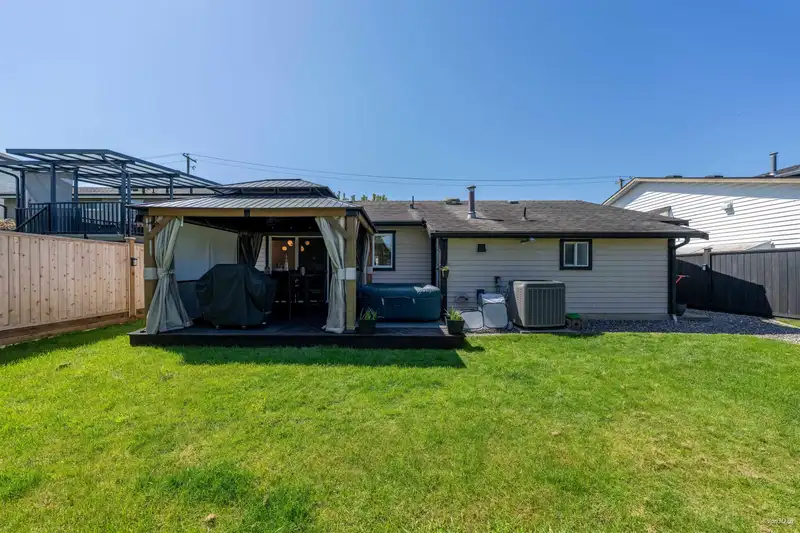 9454 213 STREET - photo 3 of 29