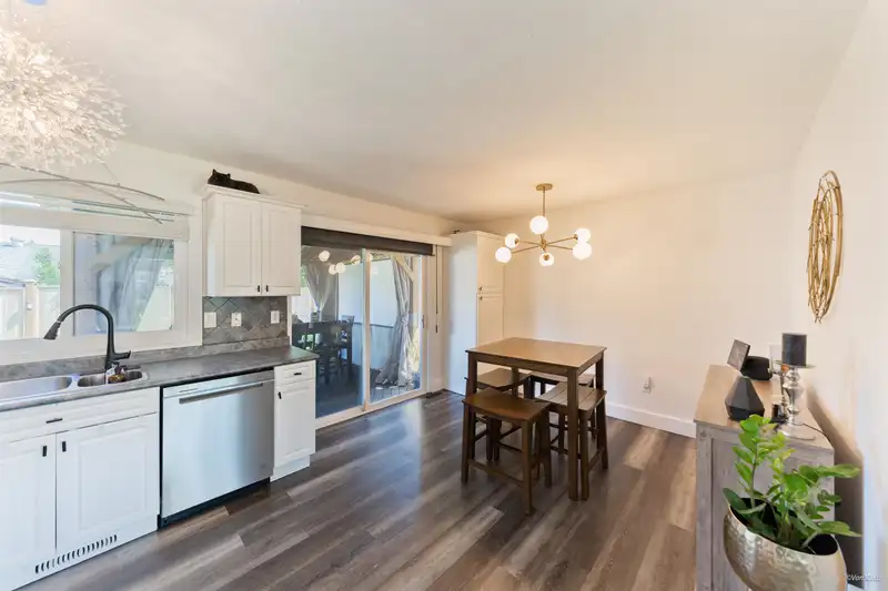 9454 213 STREET - photo 4 of 29