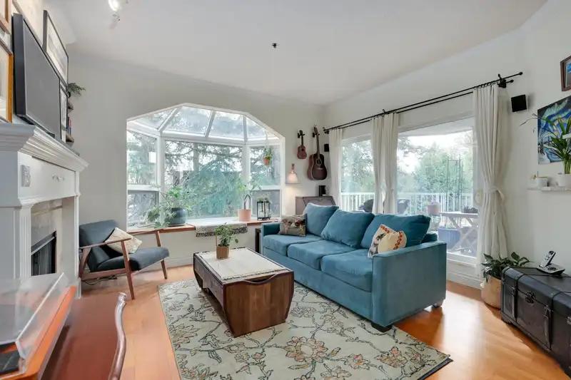 305 2256 W 7TH AVENUE - photo 3 of 21