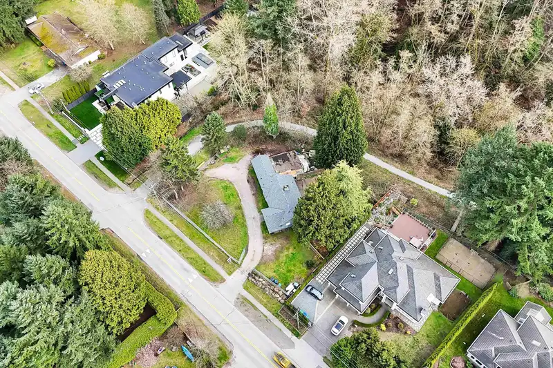 12136 NEW MCLELLAN ROAD - photo 4 of 13