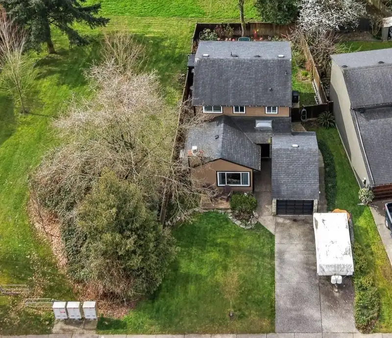 19432 62 AVENUE - photo 1 of 30