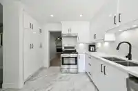 2 2998 MOUAT DRIVE - thumbnail 6