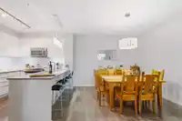 512 1152 WINDSOR MEWS - thumbnail 18