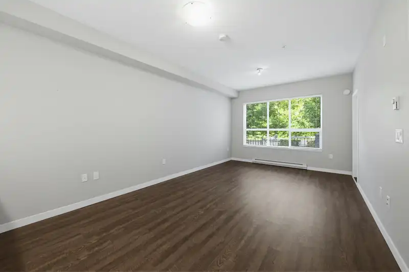 105 6490 194 STREET - photo 4 of 40