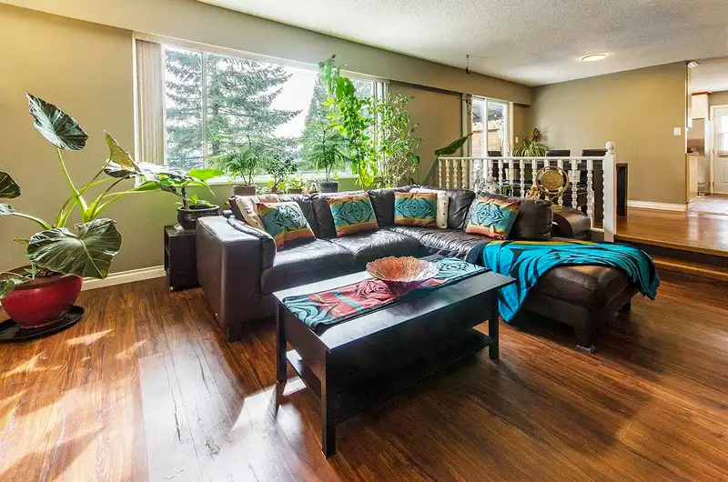 343 DARTMOOR DRIVE - photo 3 of 31