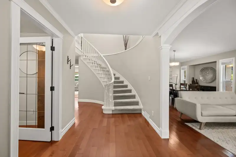 22139 44A AVENUE - photo 4 of 40