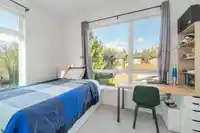 8 856 ORWELL STREET - thumbnail 16