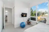 8 856 ORWELL STREET - thumbnail 21