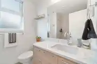 8 856 ORWELL STREET - thumbnail 22