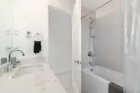 8 856 ORWELL STREET - thumbnail 23
