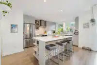 8 856 ORWELL STREET - thumbnail 6