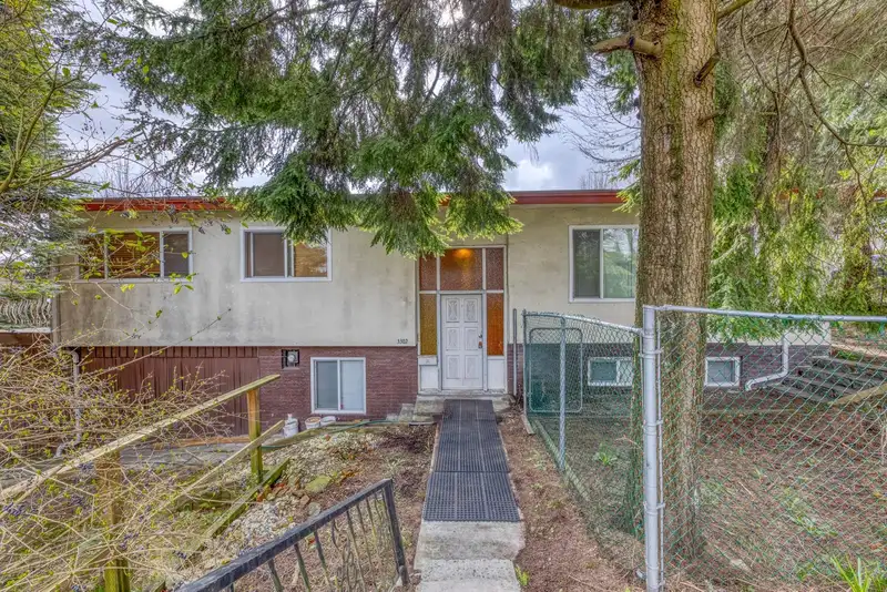 3302 E 5TH AVENUE - photo 1 of 14