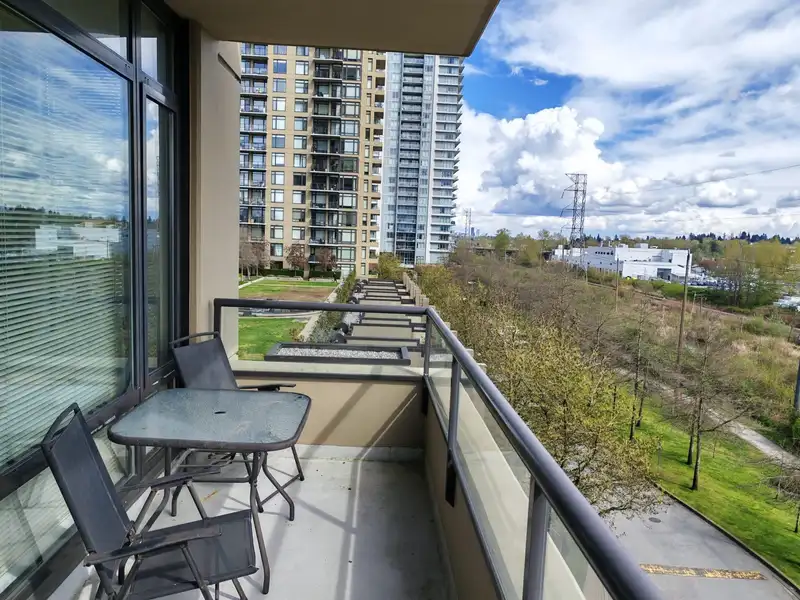 502 2345 MADISON AVENUE - photo 2 of 17