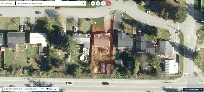 21944 LAURIE AVENUE - photo 1 of 3