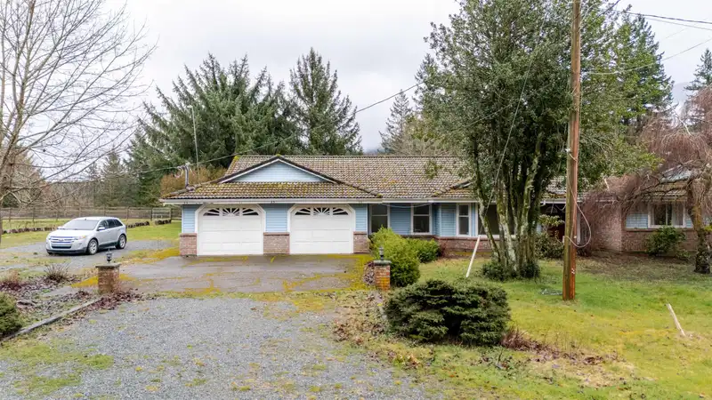 40895 HENDERSON ROAD - photo 2 of 33