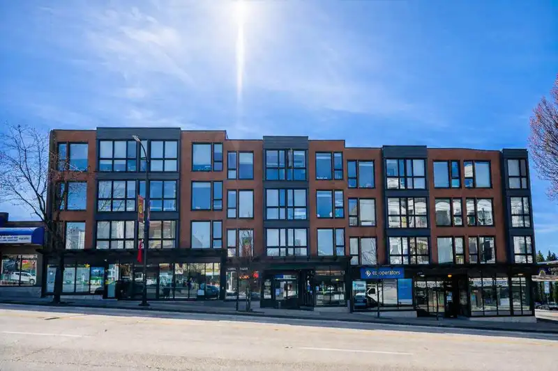 310 2636 E HASTINGS STREET - photo 1 of 24