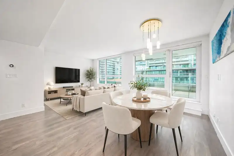 611 6900 PEARSON WAY - photo 1 of 29