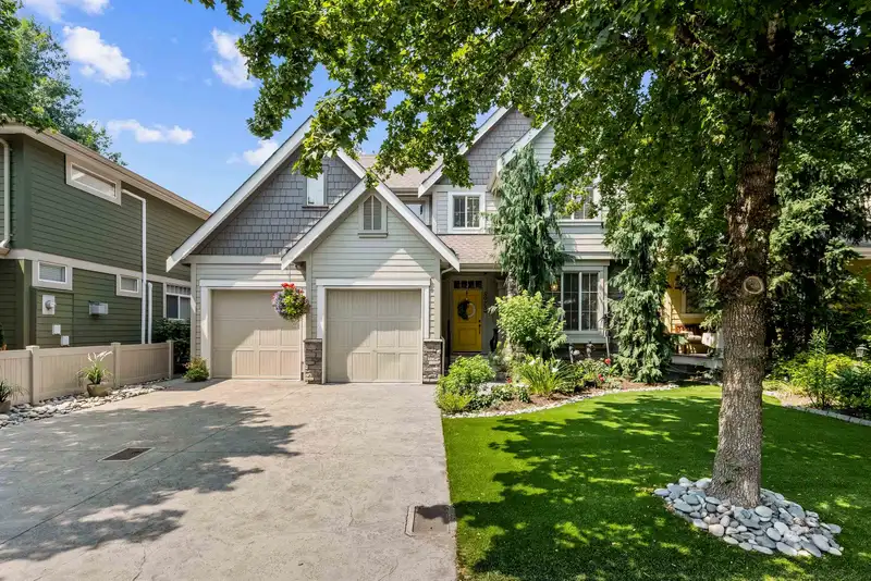5975 MATSQUI STREET - photo 1 of 39