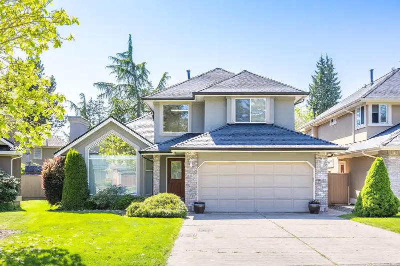 2227 140A STREET - photo 1 of 32