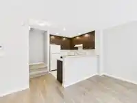 10 7370 STRIDE AVENUE - thumbnail 18