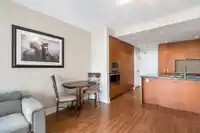 2301 3008 GLEN DRIVE - thumbnail 11