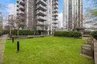 2301 3008 GLEN DRIVE - thumbnail 24