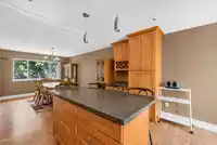 4652 203 STREET - thumbnail 17