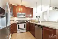 528 8067 207 STREET - thumbnail 5