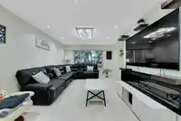 9068 146A STREET - thumbnail 6