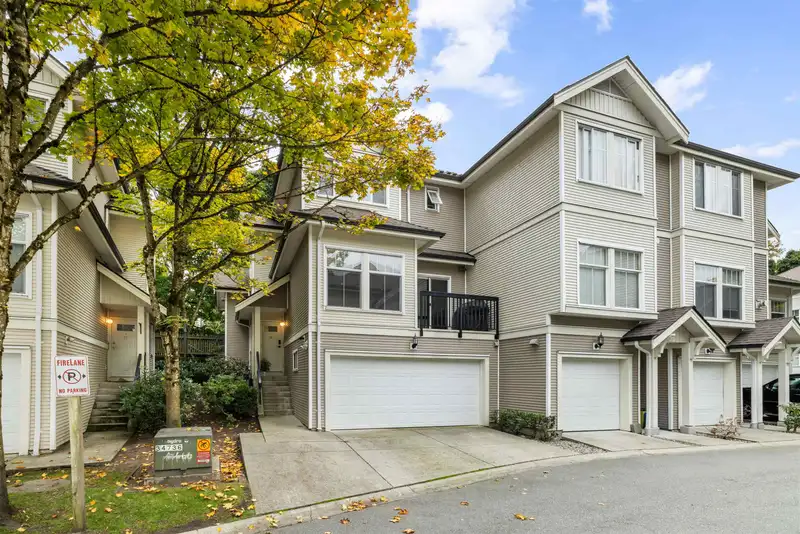 18 21535 88 AVENUE - photo 1 of 40