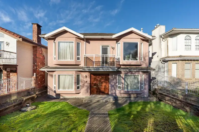 591 E 28TH AVENUE - photo 1 of 36