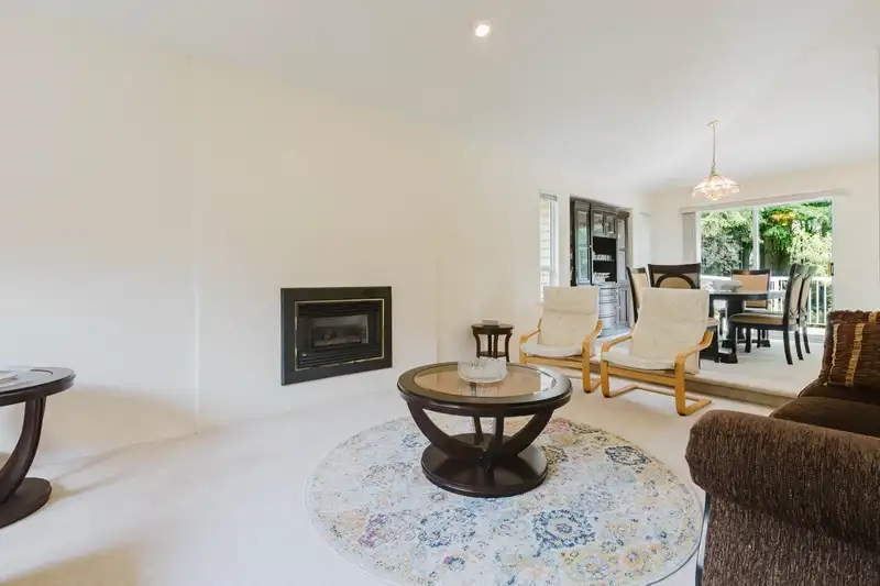 1565 BRAMBLE LANE - photo 3 of 39