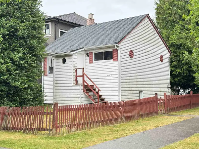 6705 RUPERT STREET - photo 1 of 5