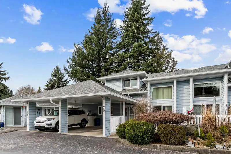20 3292 VERNON TERRACE - photo 1 of 40
