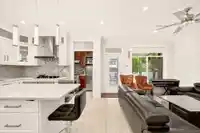 5886 SHERBROOKE STREET - thumbnail 9