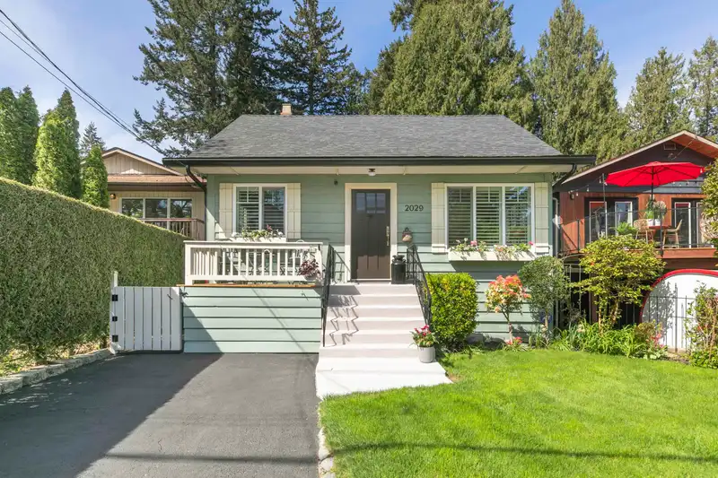 2029 PHILIP AVENUE - photo 1 of 31